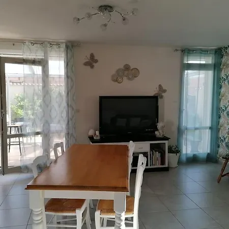 Сasa de vacaciones Maison Dans Quartier Calme *